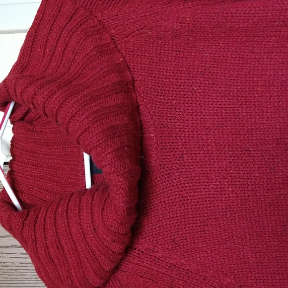 Women's Cynthia Rowley red cowl neck sweater size 1X - Picture 8 of 9